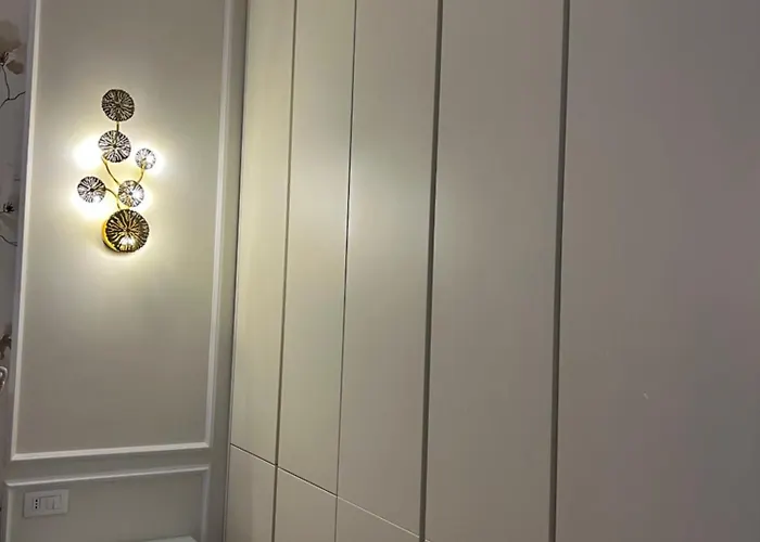 Enrik * ティラナ